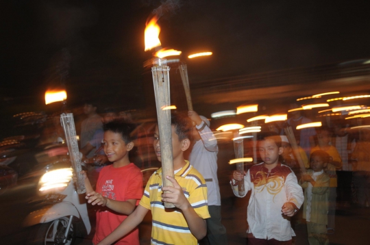 Kemeriahan pawai obor di Ibu Kota sambut Idul Fitri 1435 H