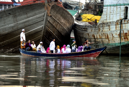 Potret pelaksanaan salat Id di Pelabuhan Sunda Kelapa