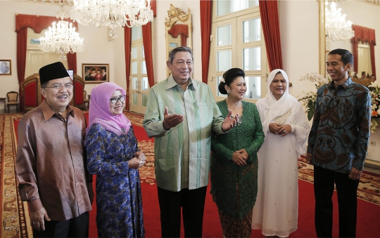 Presiden SBY sambut hangat kedatangan Jokowi-JK di Istana Negara