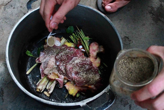 Mengintip pengolahan kuliner ekstrem daging kucing di Vietnam