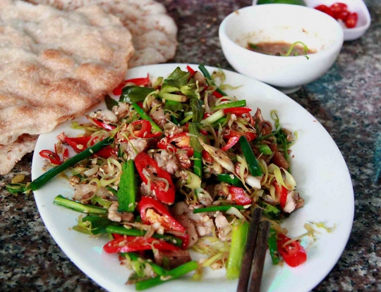 Mengintip pengolahan kuliner ekstrem daging kucing di Vietnam