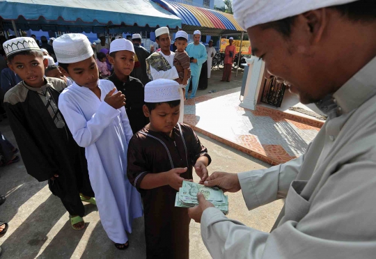 Seruan takbir berkumandang di berbagai belahan dunia