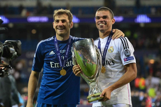 Euforia Los Blancos angkat trofi Piala Super Eropa
