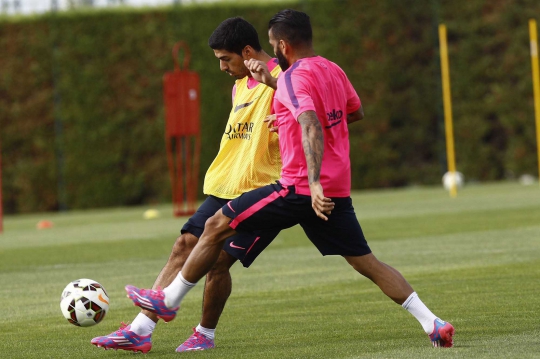 Latihan perdana Luis Suarez bersama Barcelona