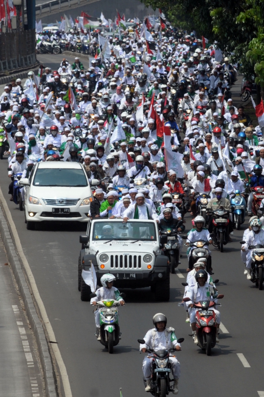 Ini jip yang dipakai konvoi FPI keliling Ibu Kota