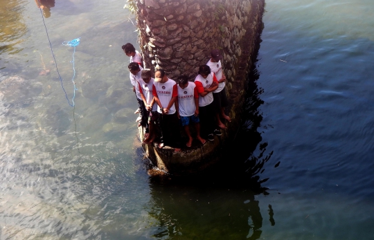 Keunikan warga Banyumas gelar upacara kemerdekaan di sungai