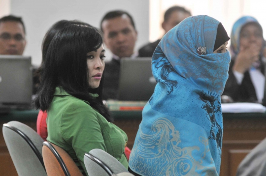 Kesaksian Angie dan Neneng Sri Wahyuni di sidang lanjutan Anas