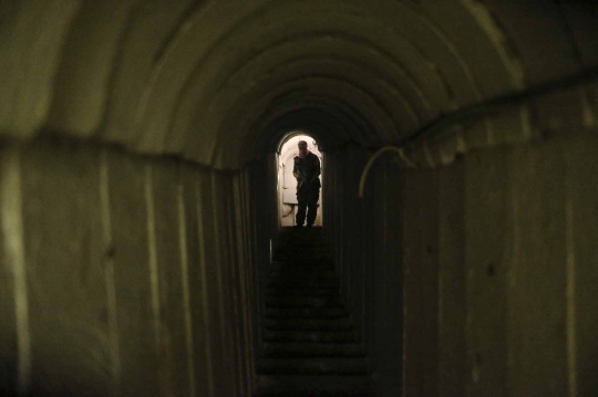Mengikuti pergerakan pejuang Hamas di lorong bawah tanah Gaza