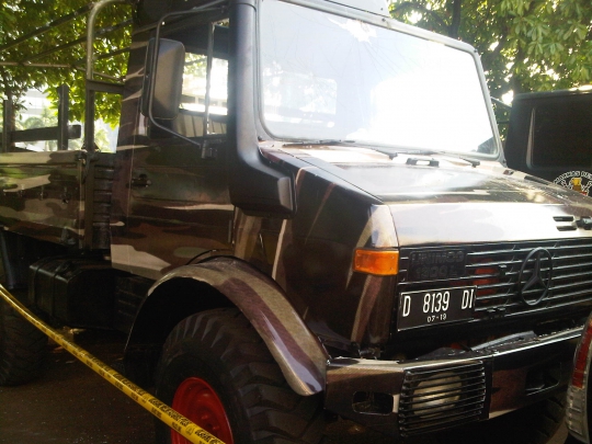 Ini mobil unimog yang dipakai massa Prabowo bentrokan di MK