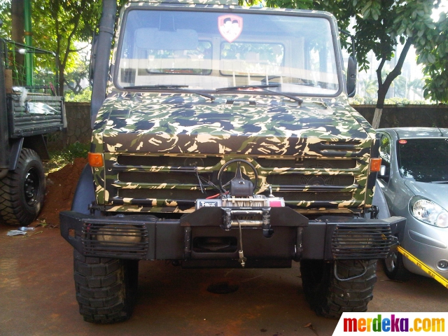 Foto Ini mobil  unimog yang  dipakai  massa Prabowo  