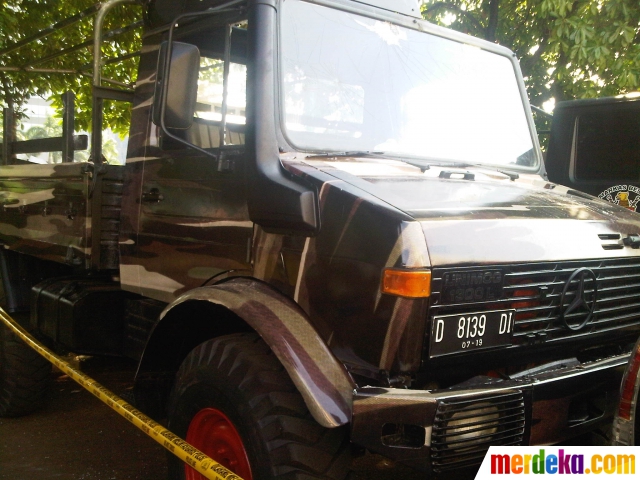 Foto Ini mobil  unimog yang  dipakai  massa Prabowo  