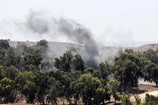 Aksi roket Iron Dome Israel tangkis serangan udara Hamas