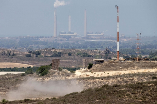 Aksi roket Iron Dome Israel tangkis serangan udara Hamas