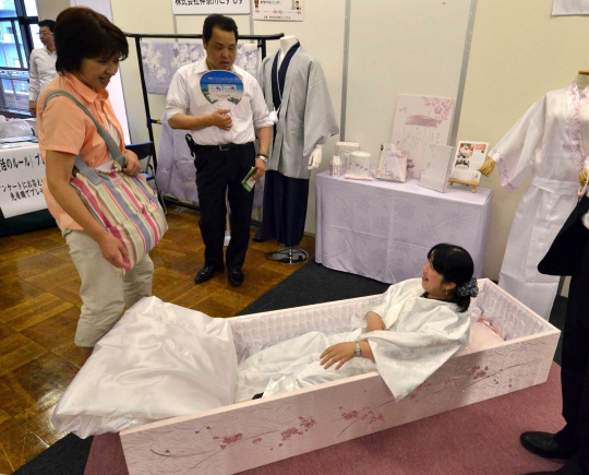 Uniknya festival bisnis pemakaman Shukatsu Festa 2014 di Jepang