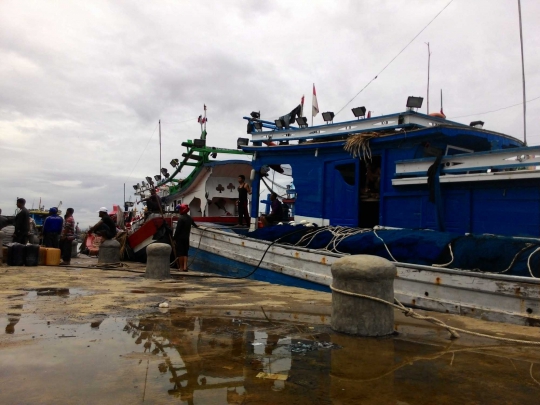 Nasib ratusan nelayan Aceh tak bisa melaut akibat solar langka