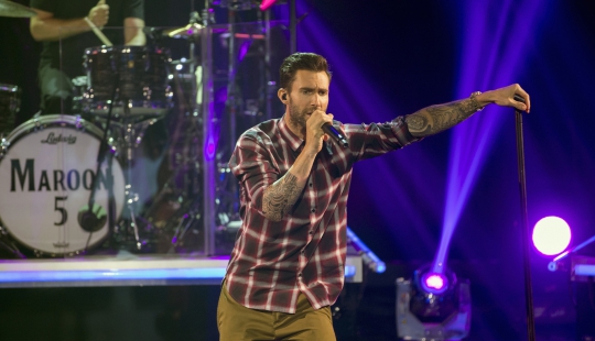 Luncurkan album baru, Maroon 5 gebrak panggung iHeartRadio