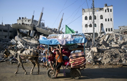 Perang berakhir, warga Gaza mulai kembali ke rumah