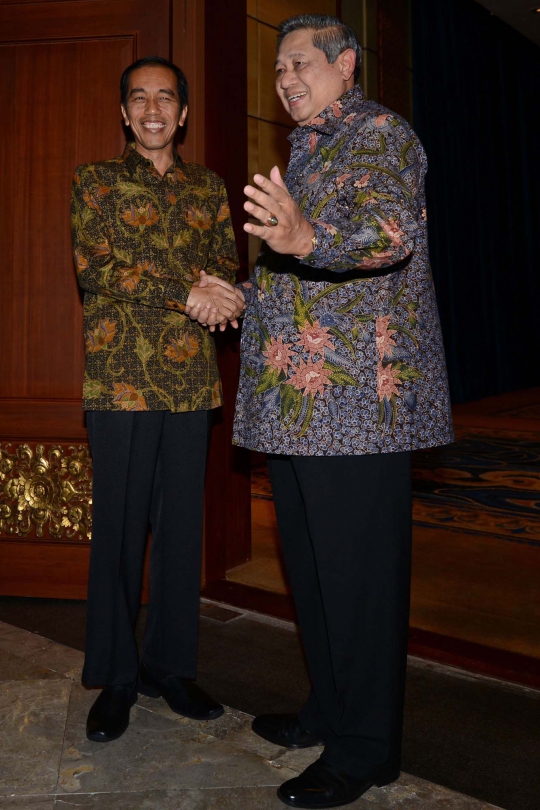 Keakraban Jokowi dan Presiden SBY saat bertemu di Bali