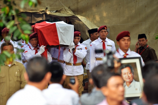 Prabowo pimpin pelepasan jenazah Suhardi di Kantor Gerindra