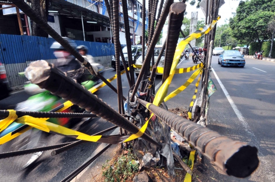 Besi tiang monorail ancam keselamatan pengendara