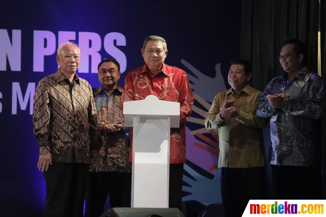 Foto : Berbatik merah, SBY luncurkan buku Kebebasan Pers 