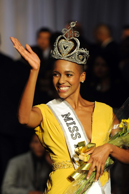 Wanita berkepala plontos ini raih mahkota Miss Haiti 2014