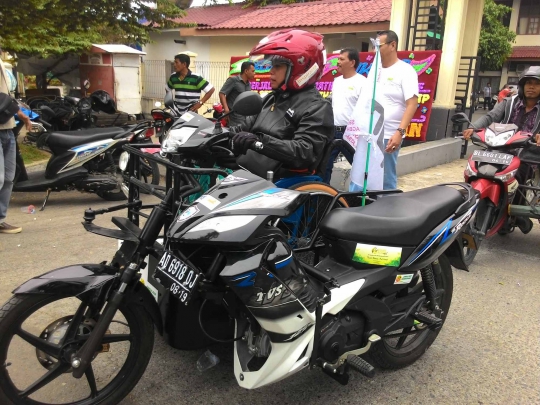 Penyandang paraplegia ini nekat keliling Indonesia naik motor