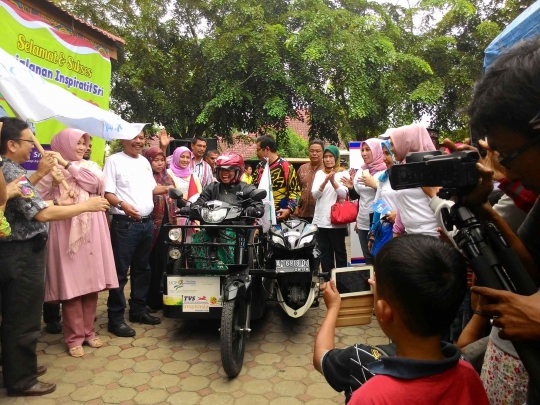 Penyandang paraplegia ini nekat keliling Indonesia naik motor