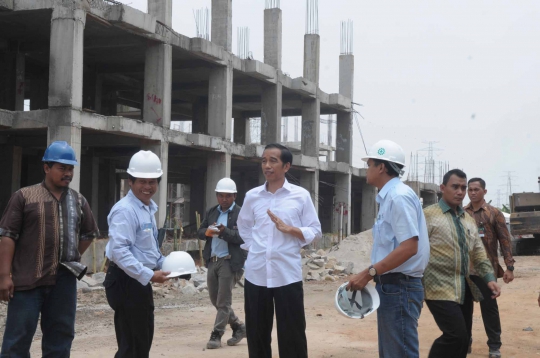 Jokowi tinjau pembangunan rusun buruh yang mangkrak 8 bulan