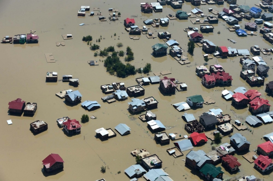 Pandangan udara ribuan rumah di India terkepung banjir