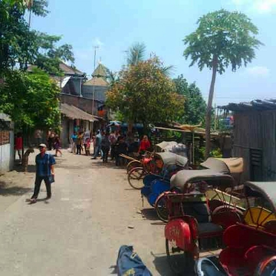 Jokowi nostalgia ke kampung masa kecilnya di Solo