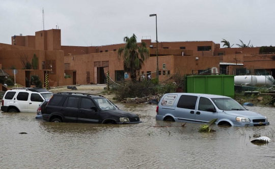 Porak-poranda Meksiko akibat terjangan dahsyat Badai Odile