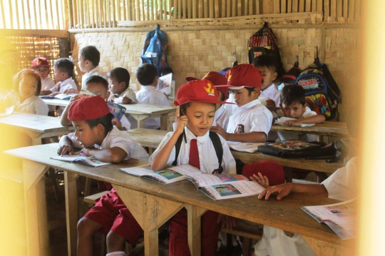 Nasib murid SD di Banten belajar di sekolah mirip kandang ternak