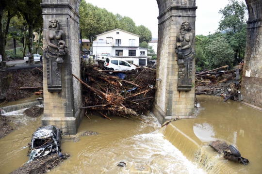 Banjir akibat badai landa selatan Prancis, lima orang tewas