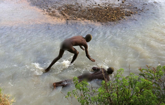 Ritual unik tradisi sunatan ala Kenya