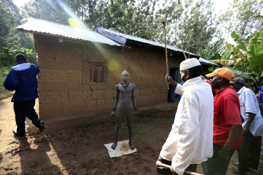 Ritual unik tradisi sunatan ala Kenya