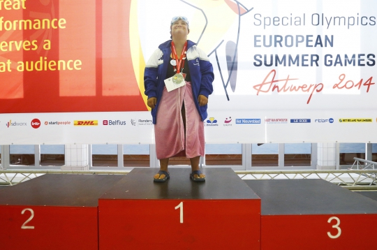 Kegigihan atlet tunagrahita di Special Olympics Games 2014