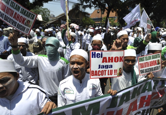 Tolak Ahok jadi Gubernur, FPI geruduk Gedung DPRD Jakarta