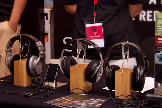 Berbagai produk headphone canggih di pameran High-End Audio