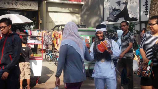 Berbekal 'kapak', Wiro Sableng ajak warga Bandung berkurban