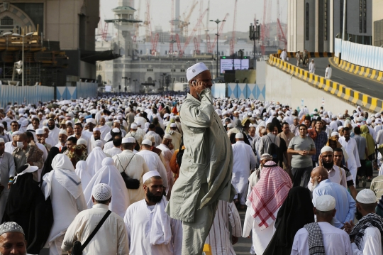 Jemaah haji dari berbagai negara mulai penuhi Masjidil Haram