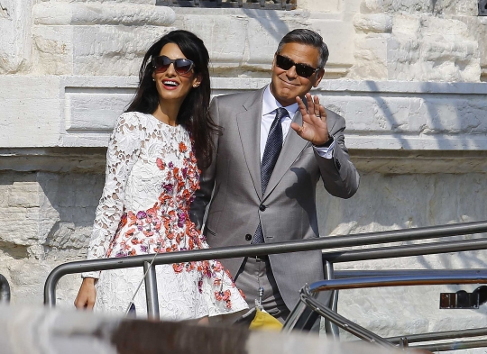 Pesona Amal Alamuddin dari masa ke masa