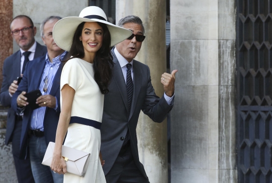 Pesona Amal Alamuddin dari masa ke masa