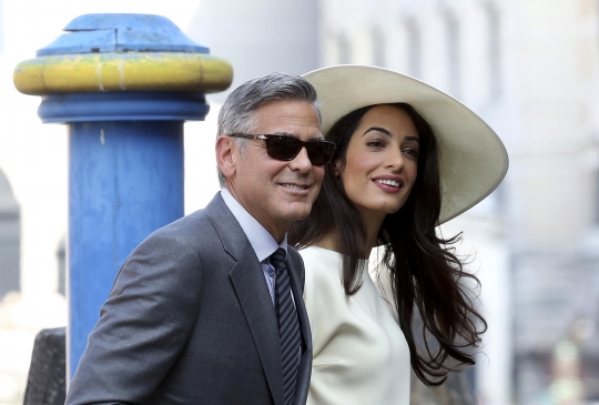 Pesona Amal Alamuddin dari masa ke masa