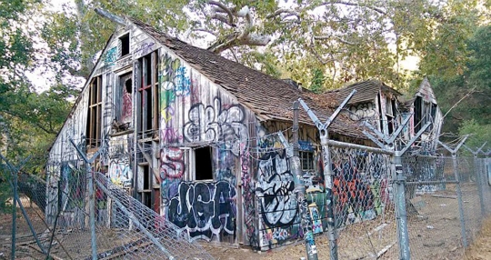 Bungker Hitler di Los Angeles jadi tempat nongkrong anak grafiti