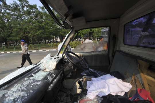 Polisi sita pedang dan mobil milik anggota FPI