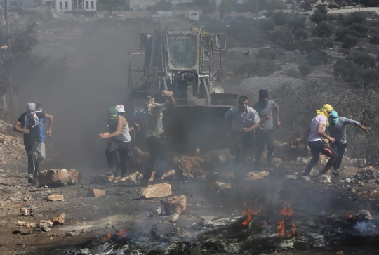 Bentrokan warga Palestina dan Israel kembali pecah