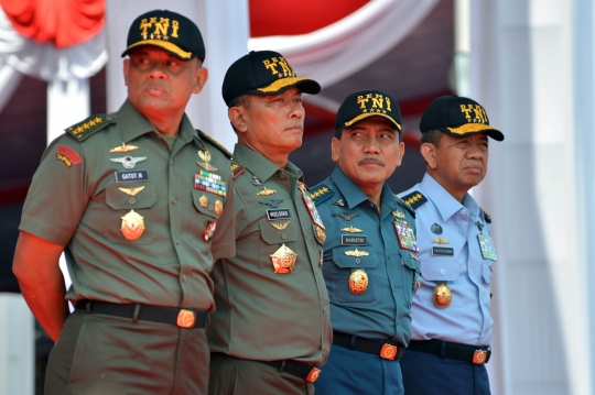 Gladi resik HUT TNI di Markas Koarmatim Surabaya