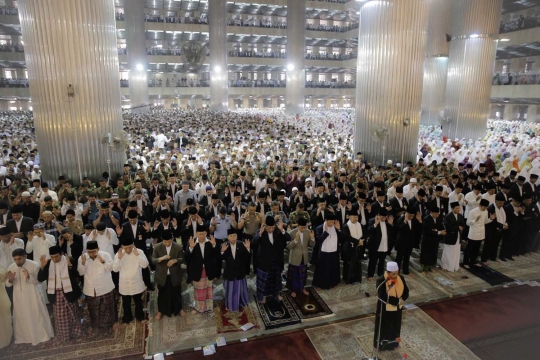 Presiden SBY berkurban sapi seberat 1 ton di Masjid Istiqlal