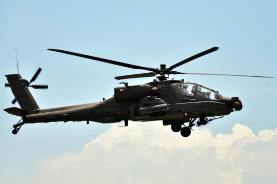 Helikopter serang Apache siap ramaikan HUT TNI ke-69